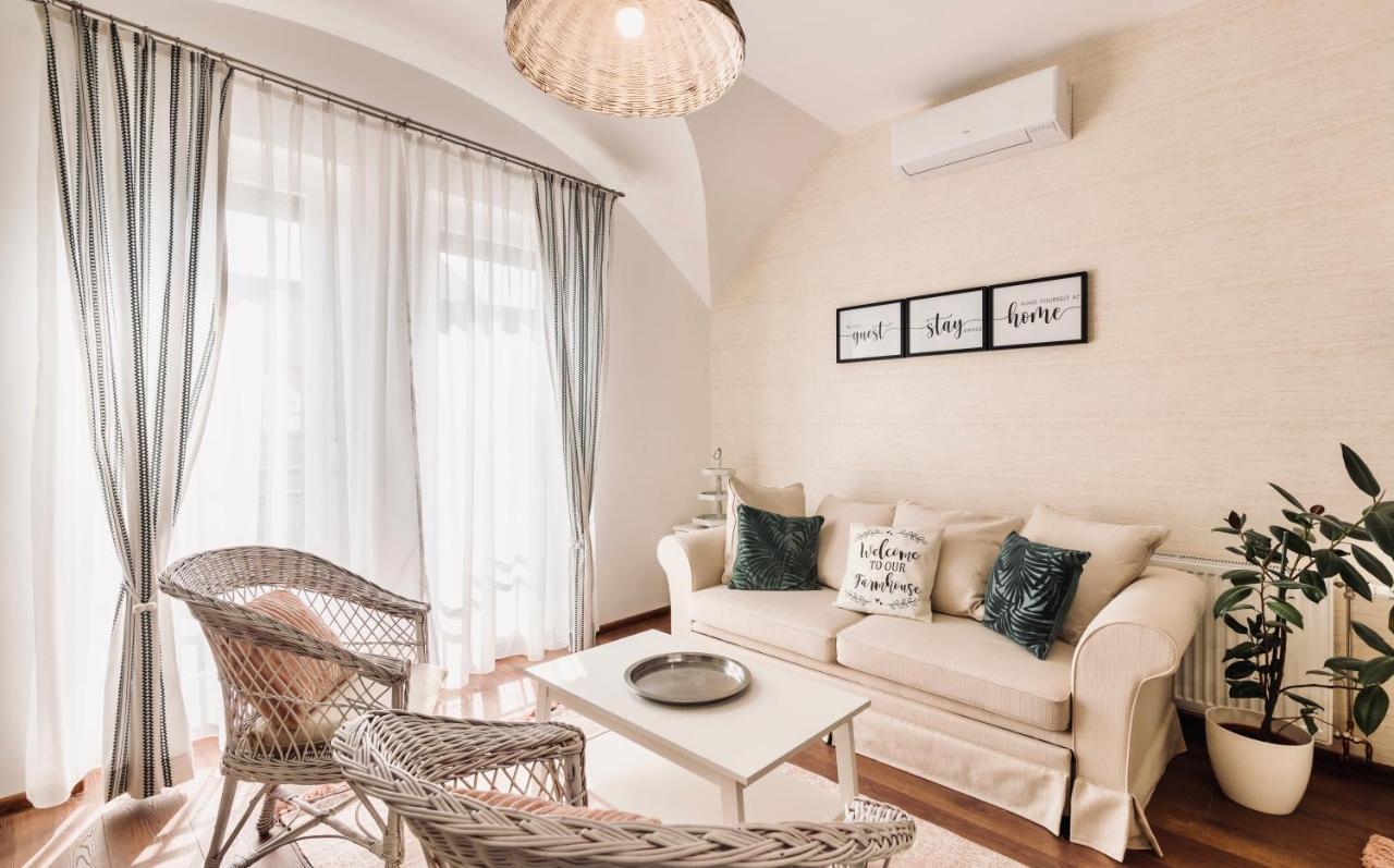 Monarchia Cottage Apartman Mosonmagyaróvár Kültér fotó